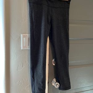 Under Armour 3/4 leggings with mesh detail